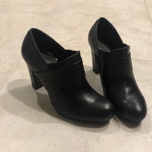 Beautiful black Flexi shoes